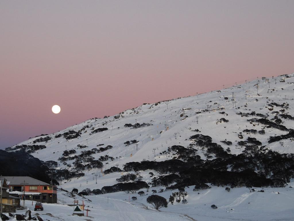 Perisher Manor Hotel Perisher Valley Esterno foto