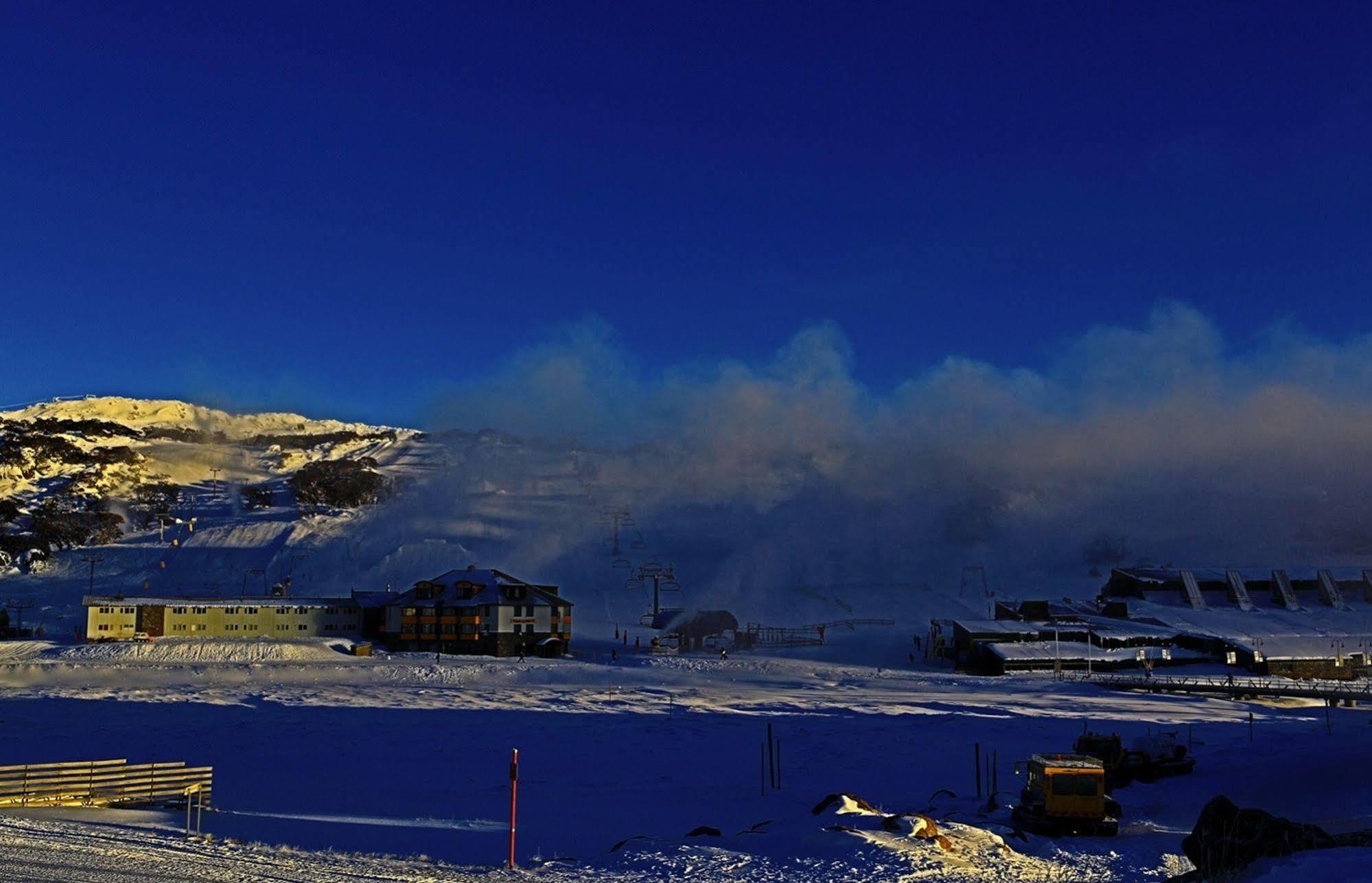 Perisher Manor Hotel Perisher Valley Esterno foto